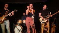 Hanna Herrlich & Band - Bilder - Club Voltaire Tübingen 01.04.2022